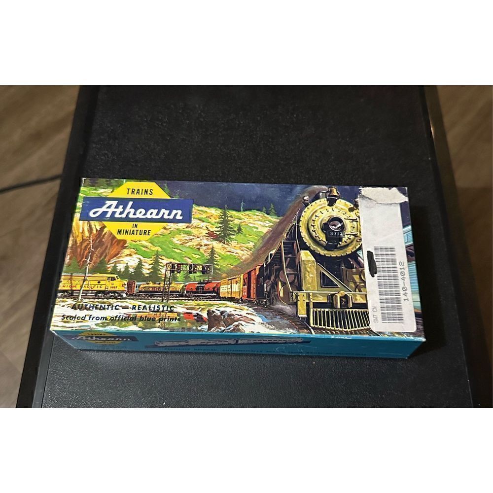 Vintage HO Athearn Bachman Coal Hopper CP Rail Train Car With Box